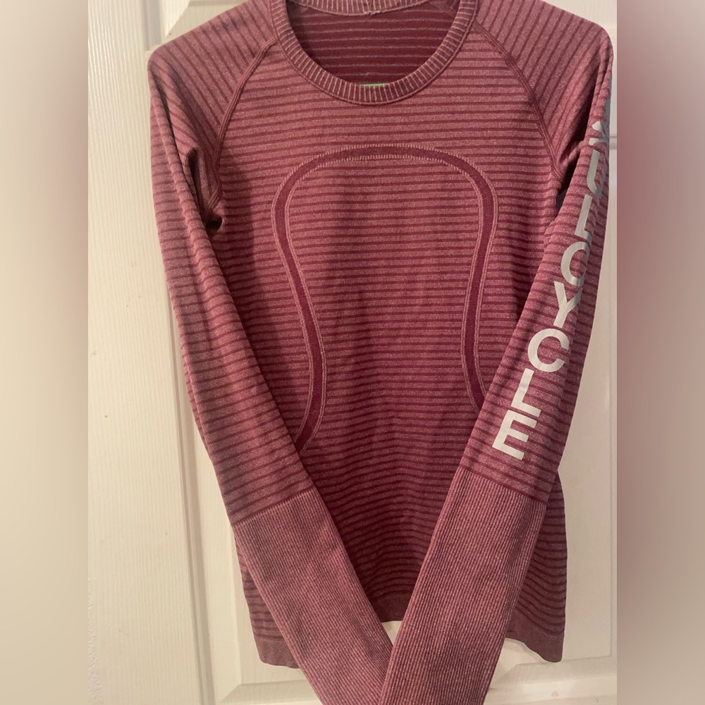 Lululemon Soul Cycle Run Swiftly long sleeve top burgundy Size 6